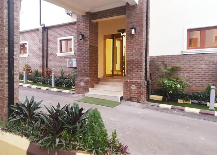 Grand East Hotel