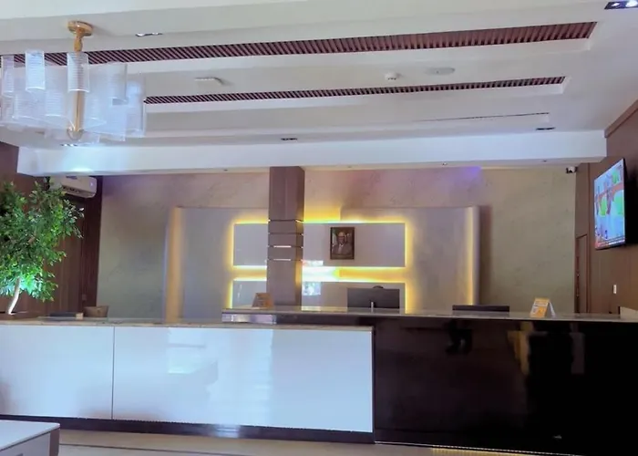 Emirates Star Hotel & Suites